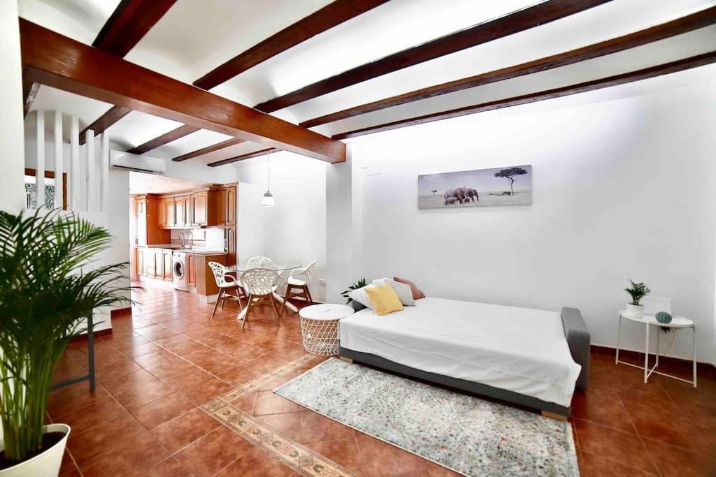 Lux Living - Valencia Center Apartment Ngoại thất bức ảnh